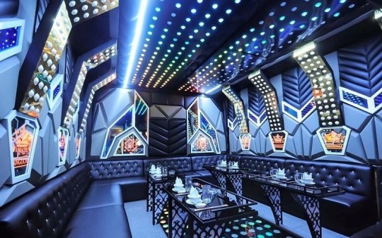 Thiết kế phòng karaoke kết hợp nhà hàng phong cách hiện đại